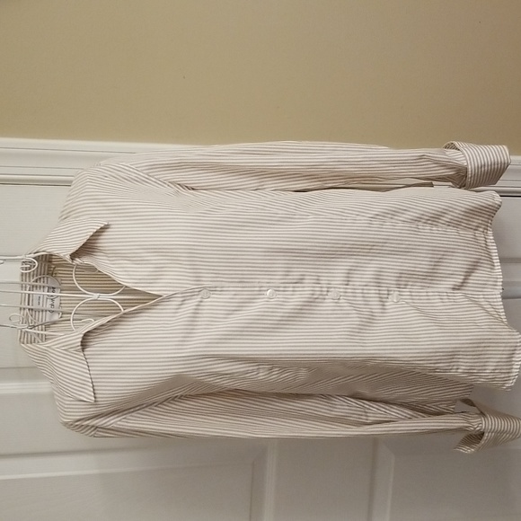 Classic pinstripe button down shirt by Calvin Klein. - Picture 2 of 8